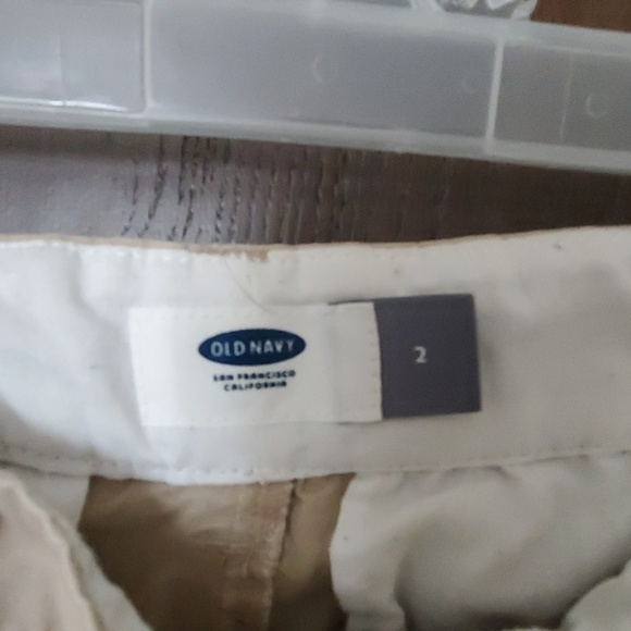 OLD NAVY Khaki shorts - Picture 3 of 3